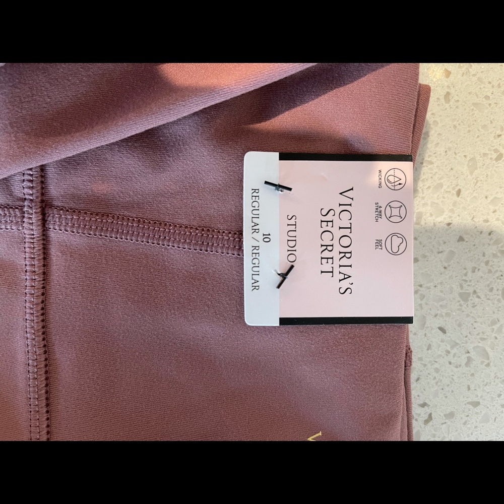 Mauve color Victoria’s Secret leggings